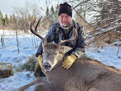 Itcha Mtn Outfitters Mule deer Hunt British Cloumbia2